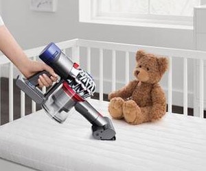 Bon plan Aspirateur balai DYSON V8 ANIMAL + à 299.99€ au lieu de 459.99€