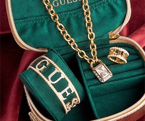 Bon plan Boîte bijoux pour les Fêtes offerte de 99€ d'achats